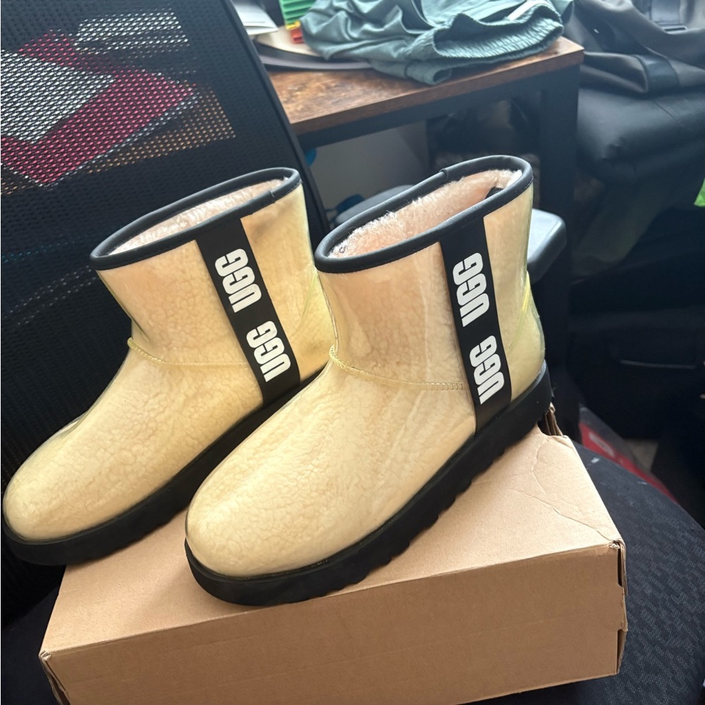UGG Cream and Black Ankle Boots - Picture 5 of 6